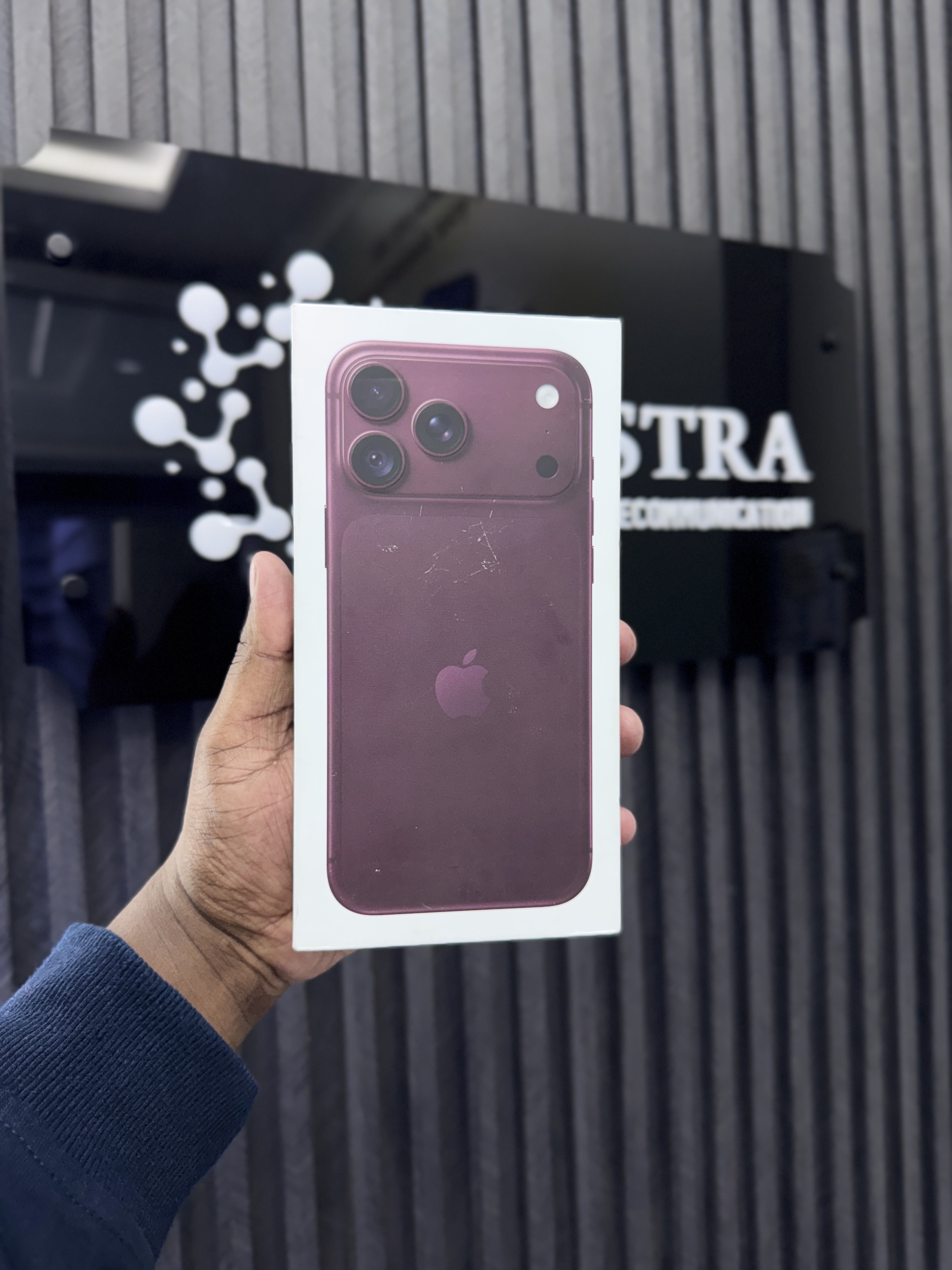 iPhone 18 pro max esim 256GB
