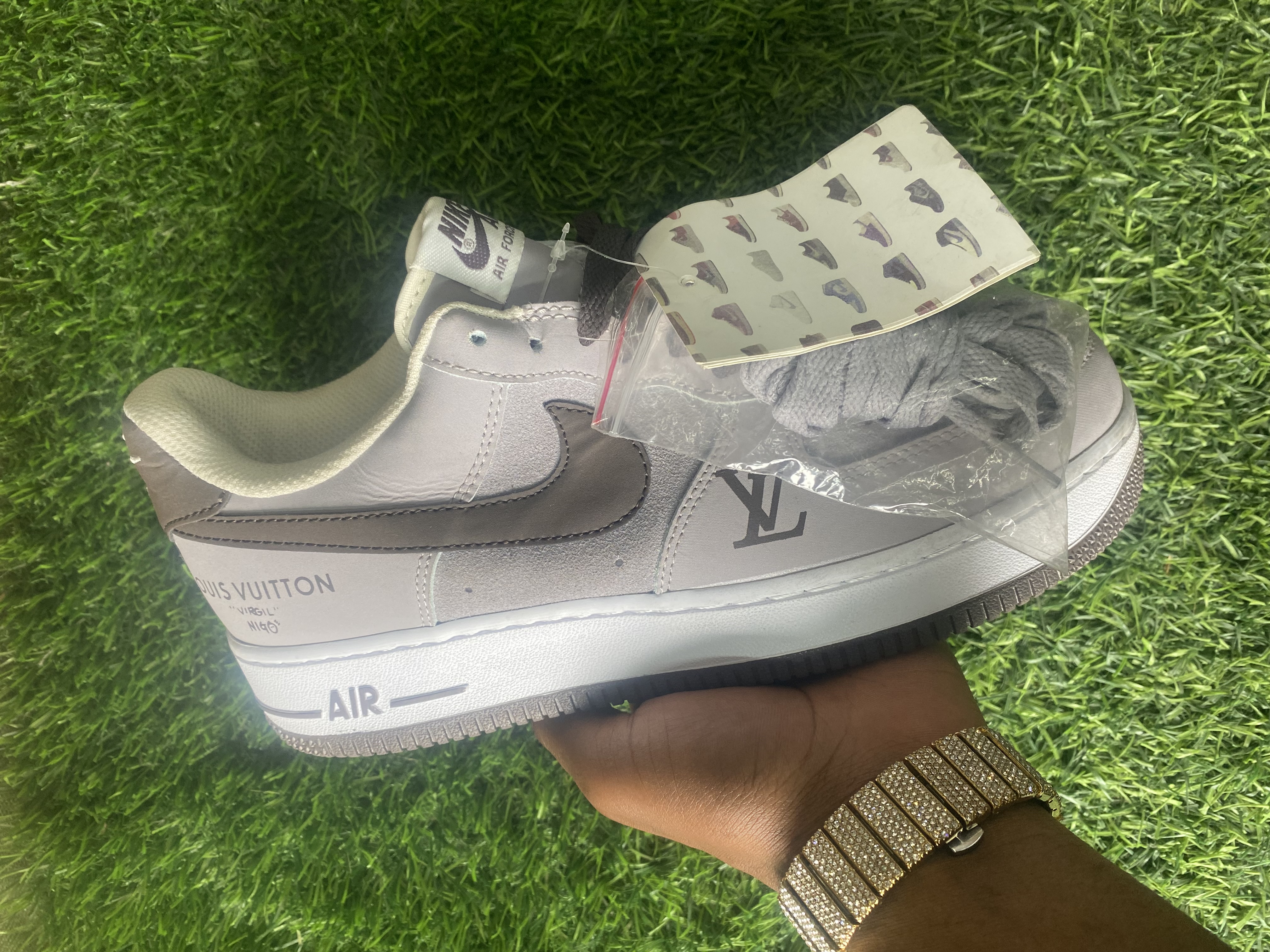 LV